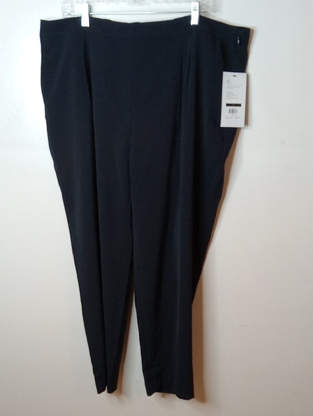 NWT Ministry of Supply Women's Size 18 Navy Dress Pants - Pleated Straight Leg